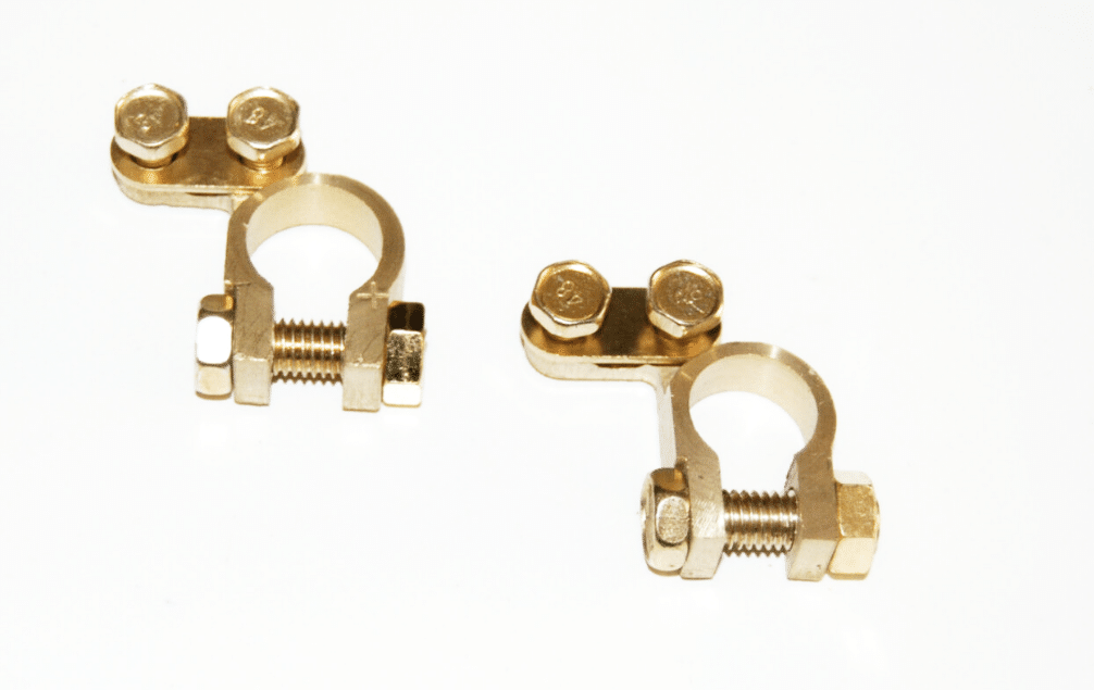 2 ABRAZADERAS DE BATERÍA ESTÁNDAR UNIVERSALES PAR POSITIVO NEGATIVO PARA AUTOMÓVIL D