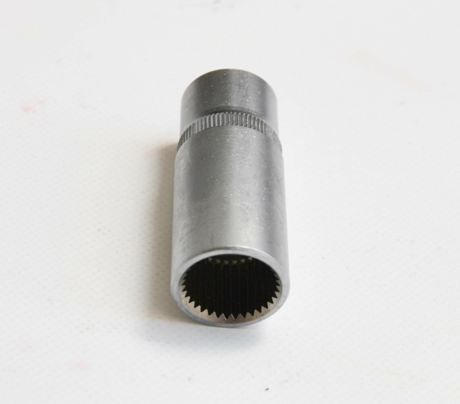 CASQUILLO DE 33 DIENTES PARA DESMONTAR LA BOMBA DE INYECCIÓN MERCEDES BOSCH 483