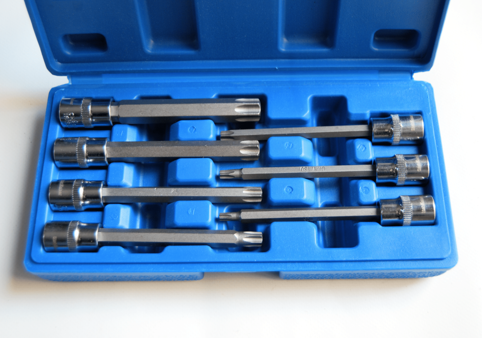 ENCHUFES ACANALADOS XZN LARGOS 110 MM 3/8" VASOS M4 M10 405SA