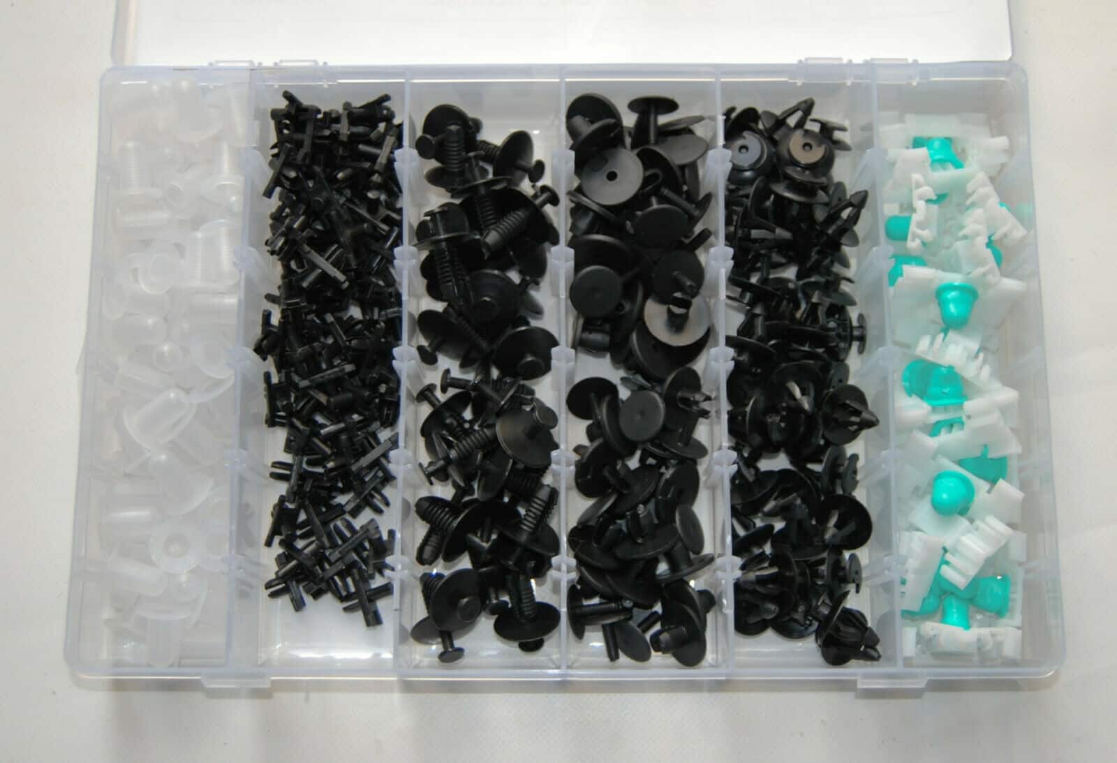 CLIPS DE FIJACIÓN 290 PIEZAS CARROCERÍA PANELES DE PARACHOQUES REMACHES PLÁSTICO 664