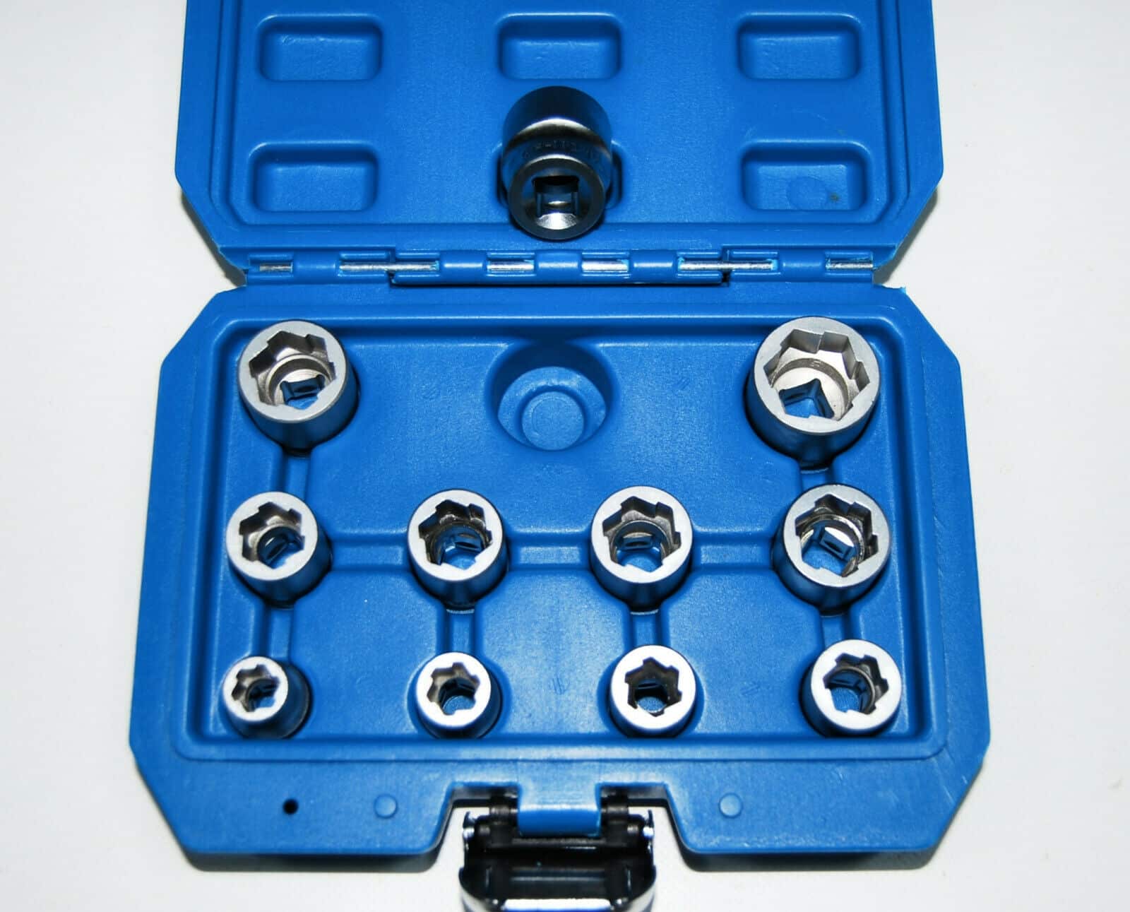 CASQUILLOS 11 PIEZAS EXTRACTORES PARA DESATORNILLAR TORNILLOS TUERCAS DAÑADAS PELADAS SK