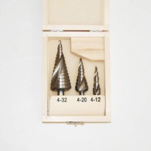 FRESAS CÓNICAS EN ESPIRAL AMPLIADORA DE AGUJEROS ESCALONADOS METAL 4 32 mm 3 PIEZAS EN ACERO G